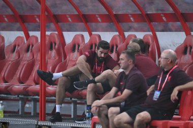 KALLANG, SINGAPORE - 15 Temmuz 2022: Alisson Becker # 1 Liverpool Oyuncusu sezon öncesi stadyumdaki kristal saraya karşı eylem halinde 