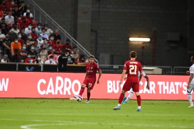 KALLANG, SINGAPORE - 15 Temmuz 2022: Luís Diaz # 23 Liverpool Oyuncusu Ulusal Stadyumdaki Crystal Palace 'a karşı hazırlık maçında