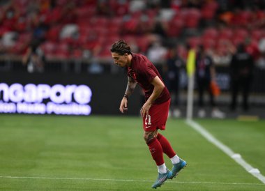 KALLANG, SINGAPORE - 15 Temmuz 2022: Kostas Tsimikas # 21 Liverpool Oyuncusu Ulusal Stadyumdaki Crystal Palace 'a karşı sezon öncesi maçında