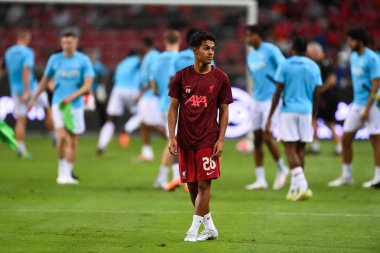 KALLANG, SINGAPORE - 15 Temmuz 2022: Liverpool 'un 28 numaralı Fabio Carvalho Ulusal Stadyum' daki Crystal Palace 'a karşı hazırlık maçında