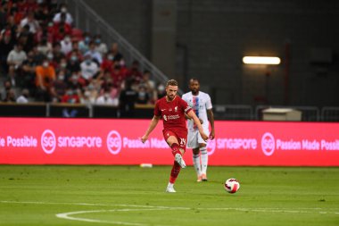 KALLANG, ŞARKI - 15 Temmuz 2022 Jordan Henderson # 14 Liverpool Oyuncusu sezon öncesi stadyumdaki Crystal Palace 'a karşı oynuyordu.