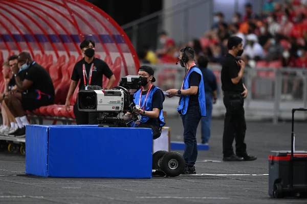 Kallang Singapur Julio 2022 Equipo Transmisión Vivo Durante Pretemporada Contra —  Fotos de Stock