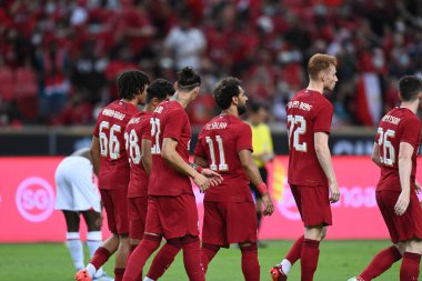 Kallang-Singapur-15JUL2022-Liverpool oyuncusu sezon öncesi dönemde Singapur, Singapur 'daki kristal sarayına karşı eylem halinde.