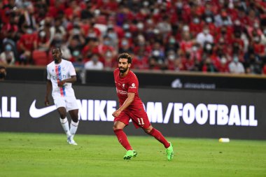 KALLANG, SINGAPORE - 15 Temmuz 2022: Mohamed Salah # 11 Liverpool Oyuncusu sezon öncesi stadyumdaki kristal saraya karşı eylem halinde. 