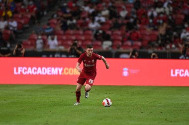 KALLANG, SINGAPORE - 15 Temmuz 2022: Andrew Robertson # 26 Liverpool Oyuncusu Ulusal Stadyumdaki Crystal Palace 'a karşı hazırlık maçında.  