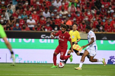 KALLANG, SINGAPORE - 15 Temmuz 2022: Mohamed Salah # 11 Liverpool Oyuncusu sezon öncesi stadyumdaki kristal saraya karşı eylem halinde. 