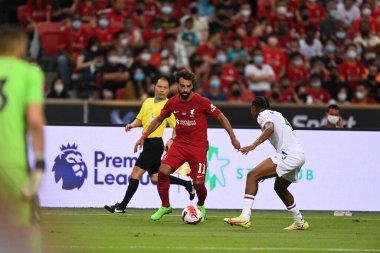 KALLANG, SINGAPORE - 15 Temmuz 2022: Mohamed Salah # 11 Liverpool Oyuncusu sezon öncesi stadyumdaki kristal saraya karşı eylem halinde. 