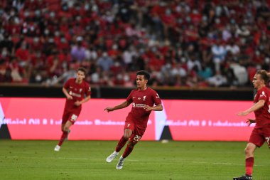 KALLANG, SINGAPORE - 15 Temmuz 2022: Liverpool 'un 28 numaralı Fabio Carvalho Ulusal Stadyum' daki Crystal Palace 'a karşı hazırlık maçında. 