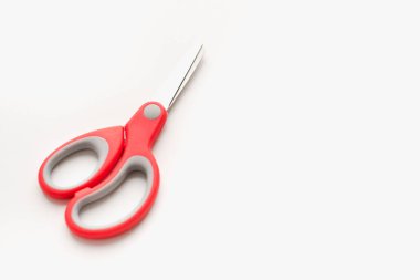 beyaz zemin üzerinde Kırtasiye makas 