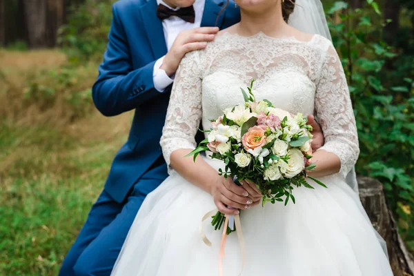 花嫁と新郎 結婚式日 — ストック写真