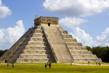 Tüylü yılan, chichen Itza Piramidi