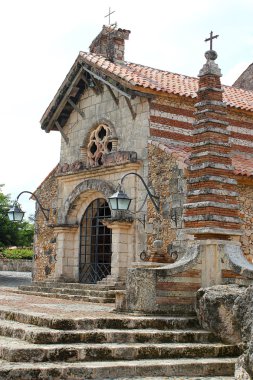 Kilise san estanislao dominicana, altos de chavon içinde
