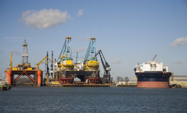 Mega yapılar Rotterdam liman