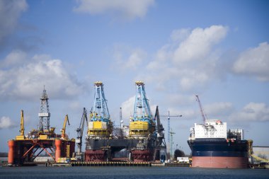Mega yapılar Rotterdam liman