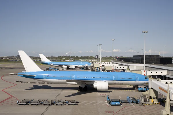 Schiphol International airport in the Netherlands — Stock Photo, Image