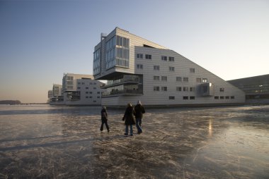 Sfenks daireler binalarda bir buz peyzaj huizen, Hollanda