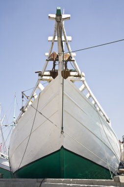 Sunda Kelapa Makassar schooner (pinisi)