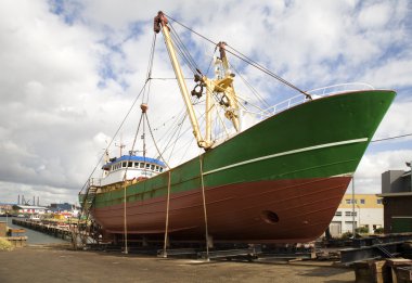 gemi tamir IJmuiden, Hollanda tersanesinde