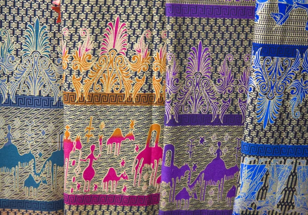 Bali dili batik sarongs Satılık — Stok fotoğraf