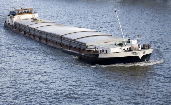 Inland navigation on the Amsterdam-Rijn canal in the Netherlands — Stock Photo, Image