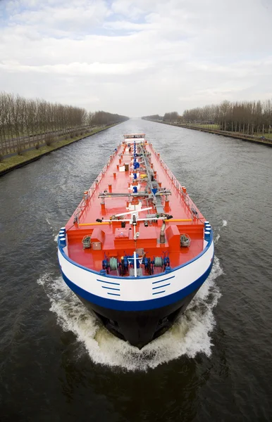 Inland navigation on the Amsterdam-Rijn canal in the Netherlands — Stock Photo, Image