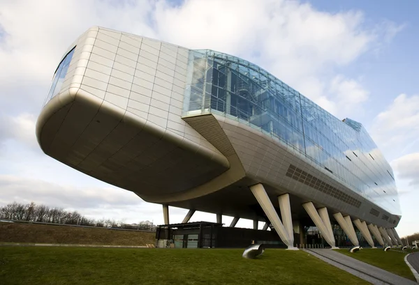 Moderno edificio de oficinas en Amsterdam, Holanda —  Fotos de Stock