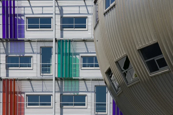 Moda merkezi almere modern ofis binası — Stok fotoğraf