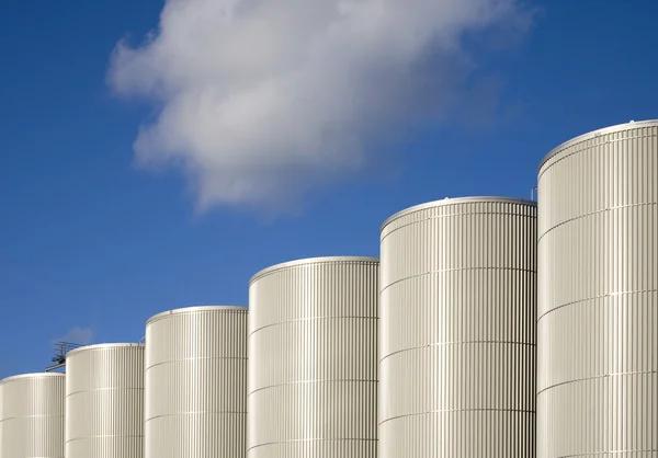 Silos zur Lagerung von Schüttgütern — Stockfoto