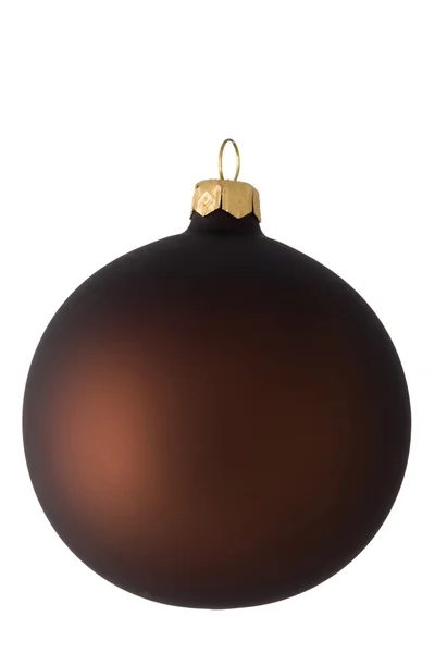 Braune Weihnachtskugel isoliert auf weiß, Clipping-Pfad für einfaches Wechseln enthalten — Stockfoto