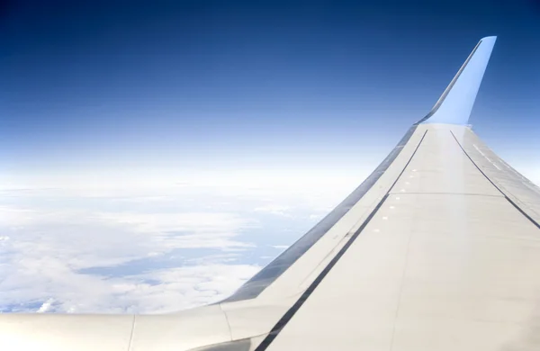 Kilátás a repülőgép ablakából — Stock Fotó