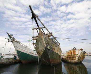 paotere Limanı, eski liman makassar, Endonezya Makassar guletleri (pinisi)