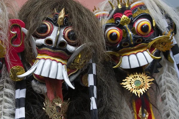 Máscara de Rangda balinesa. Um demônio importante na mitologia balinesa — Fotografia de Stock