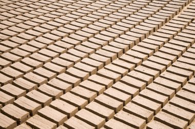 geleneksel tuğla fabrikası tuğla Lombok, Endonezya güneşte kurutma