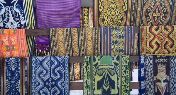 Traditionell textil i lombok, Indonesien — Stockfoto