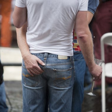 ziyaret amsterdam gay pride 2011 bir gay çift arka görünüm