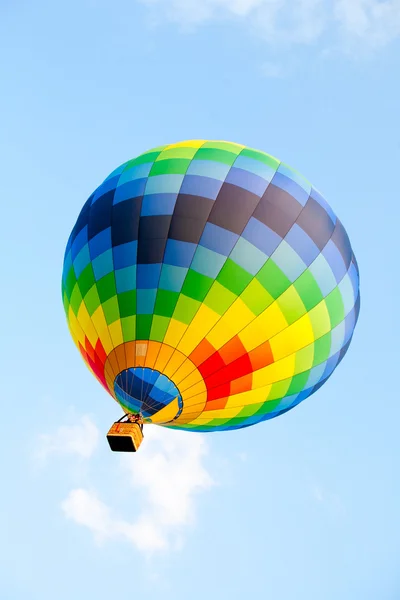 Luftballong bara efter lift off — Stockfoto