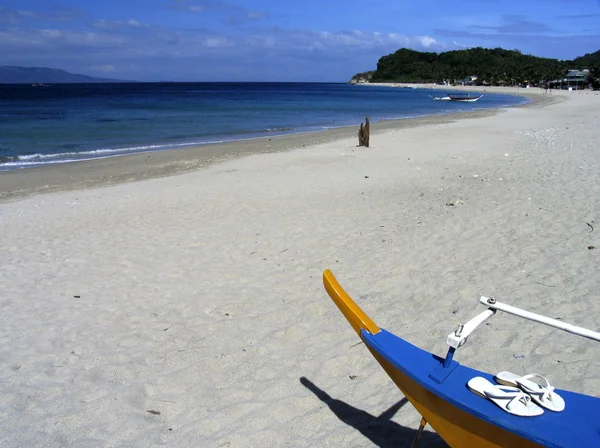 Bílé pláže, puerto galera, mindoro, Filipíny — Stock fotografie