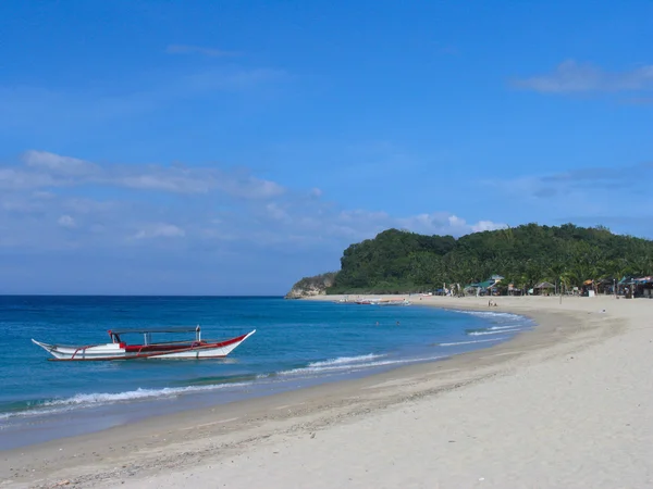 หาดขาว เปอร์โต กาเลรา มินโนโร ฟิลิปปินส์ — ภาพถ่ายสต็อก