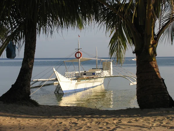 Filippinska fiskebåtar, bohol — Stockfoto