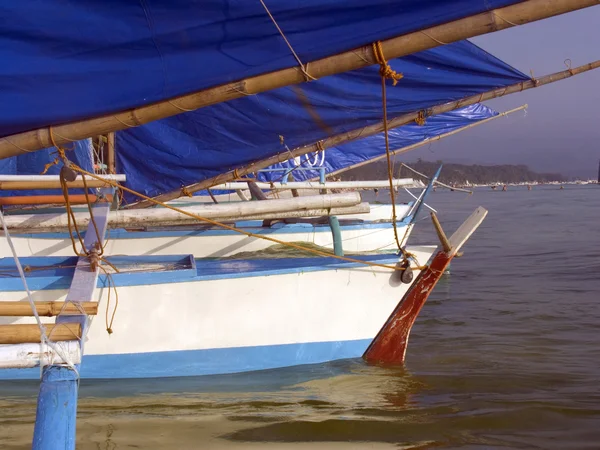Filippinske fiskebåter, Boracay – stockfoto