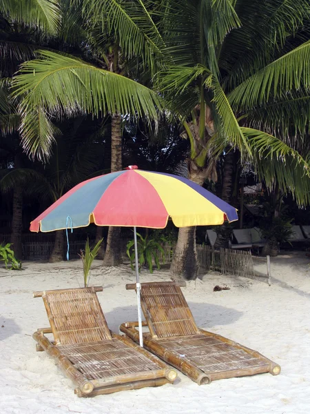 Chaises sur la plage de Boracay, Philippines — Photo