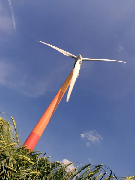 Molino de viento moderno, Almere, Holanda — Foto de Stock