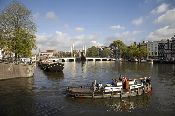 Den "magere brug", amsterdam, holland — Stockfoto