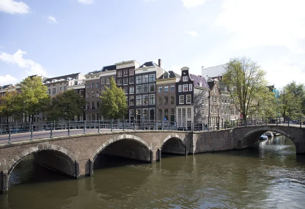 El "Magere Brug", Amsterdam, Holanda — Foto de Stock