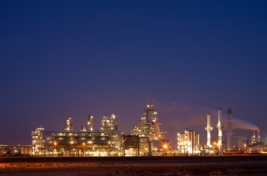 gece rafinerisinde rotterdam liman, europoort, Hollanda