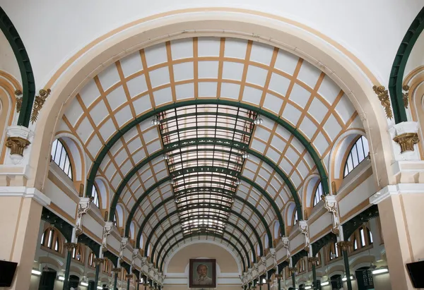 Inner decor of the Saigon Central Post Office — Stock Photo, Image