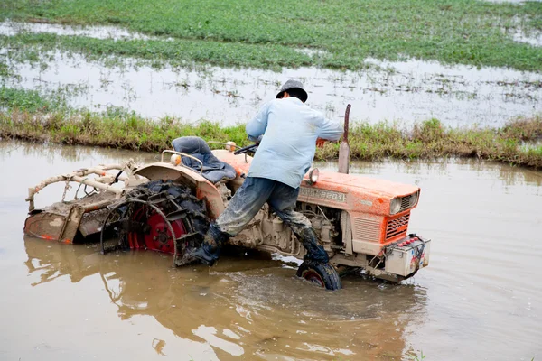 Agricultor vietnamita — Foto de Stock