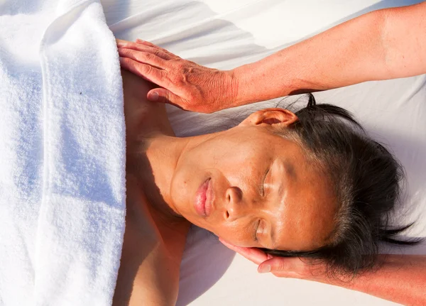 Japanese facial massage — Stock Photo, Image