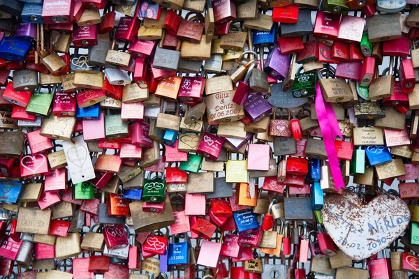 Miles de candados de amor — Foto de Stock