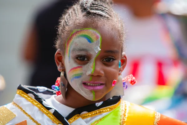 Young carnival dancer in the parade — Stock Photo, Image